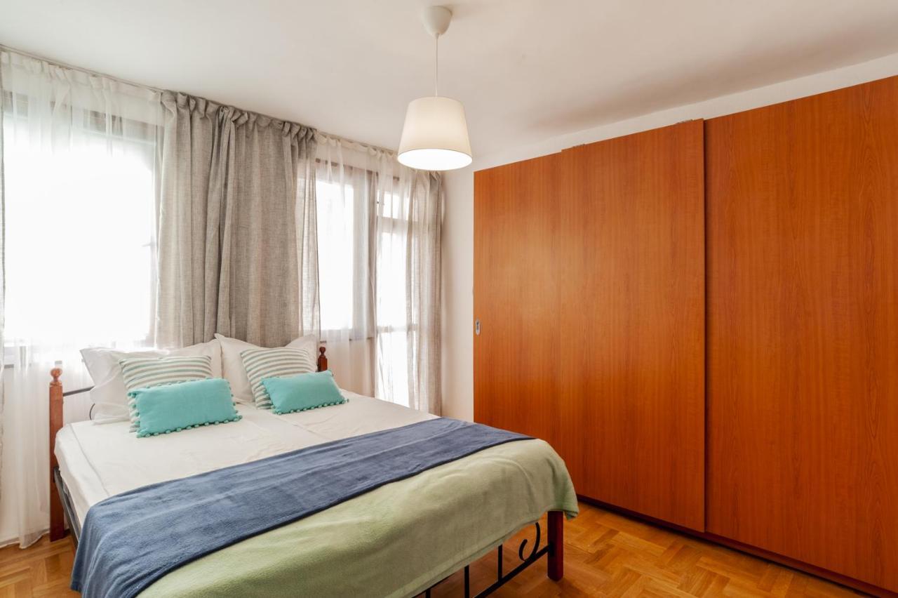 Sea Apartment Colours Burgas Екстер'єр фото