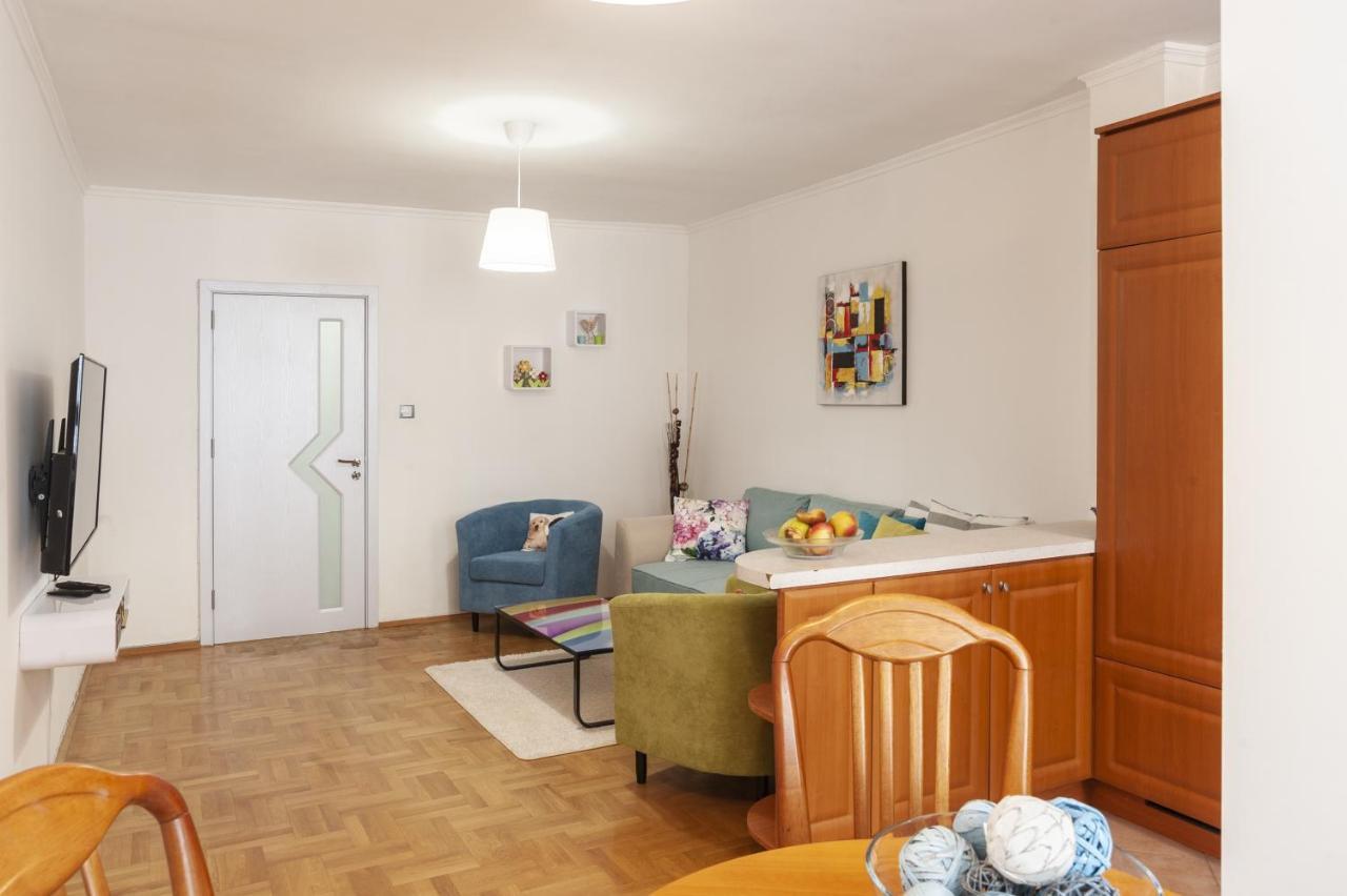 Sea Apartment Colours Burgas Екстер'єр фото