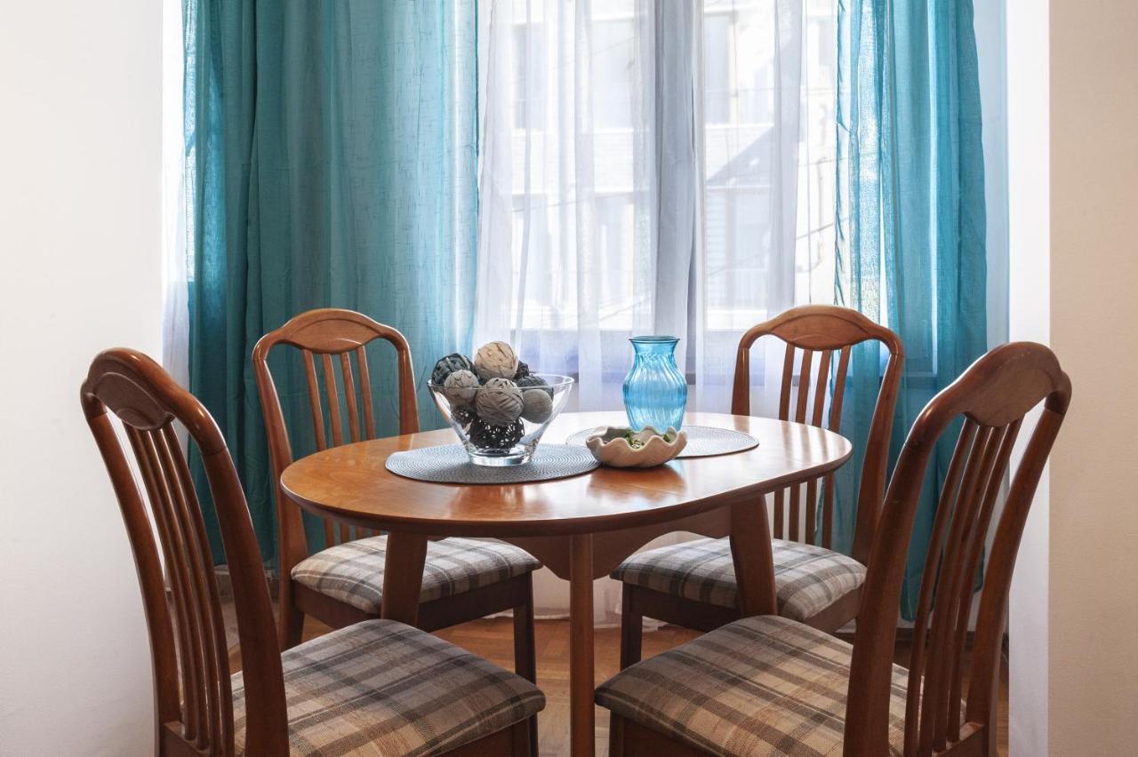 Sea Apartment Colours Burgas Екстер'єр фото